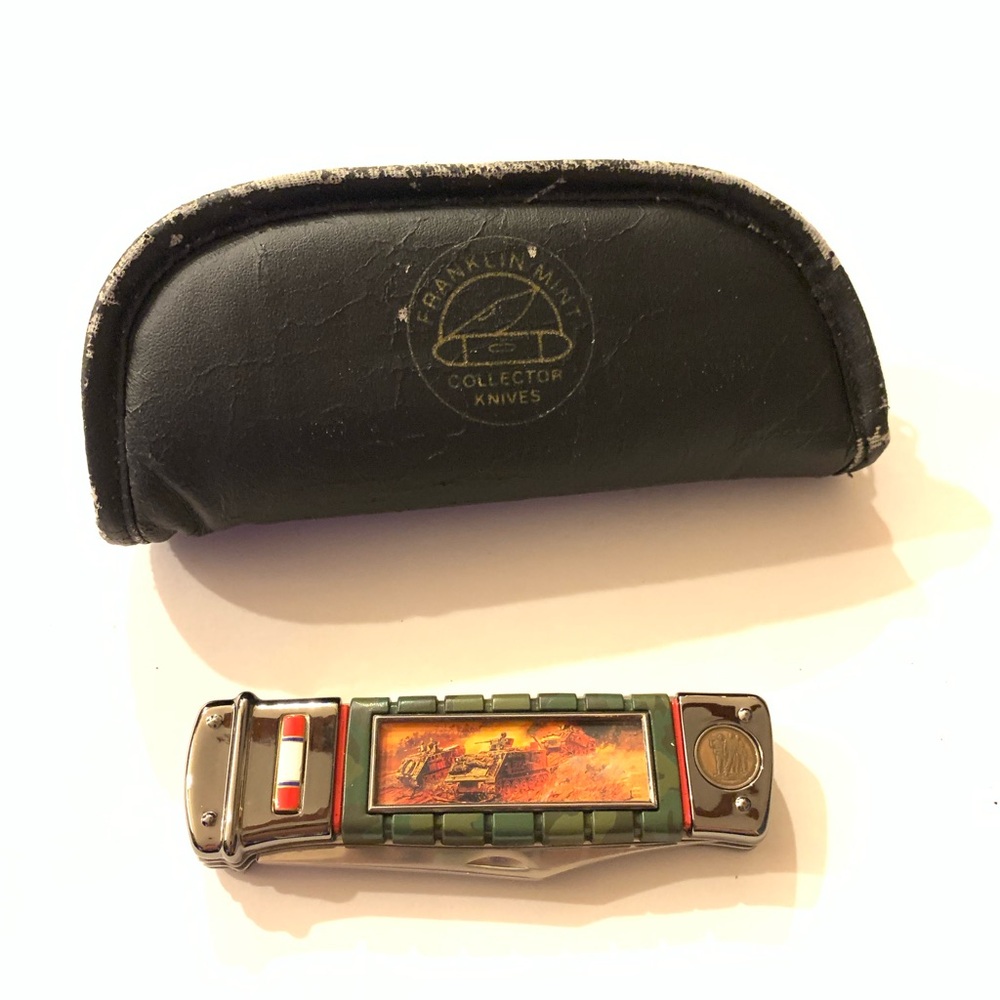Franklin Mint Collector Knife M113 APC With Case